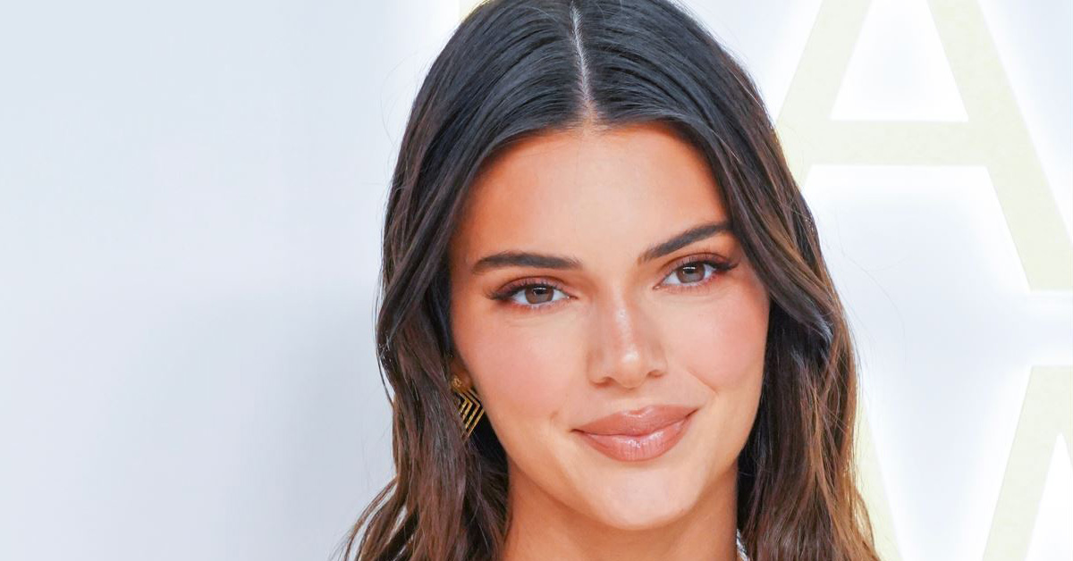 Kendall Jenner & Hailey Bieber Spotted Vacationing In Los Cabos